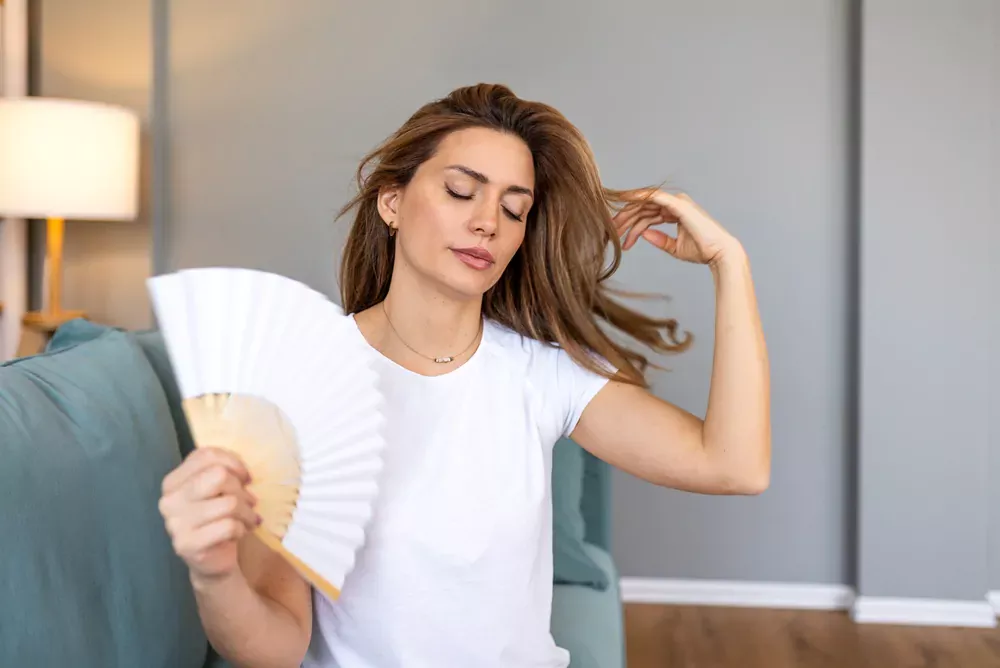 Com que idade começa a menopausa? Compreenda as fases!